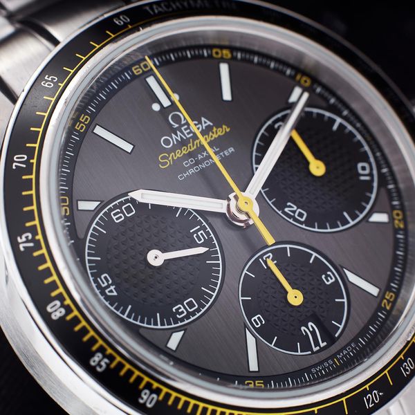 Omega Speedmaster Racing 326.30.40.50.06.001